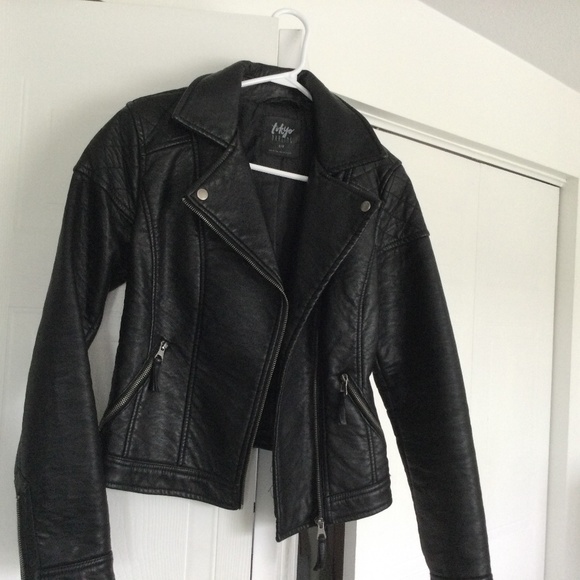 Faux leather jacket - Picture 9 of 9